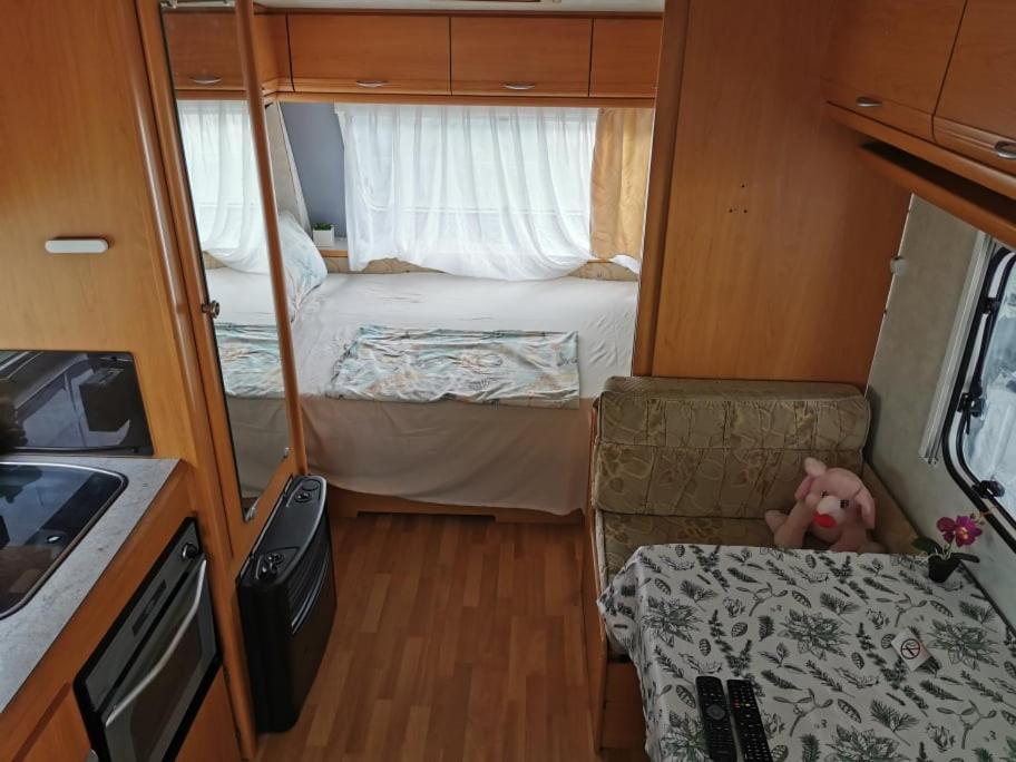 Sea Caravan On The Beach Китен Экстерьер фото
