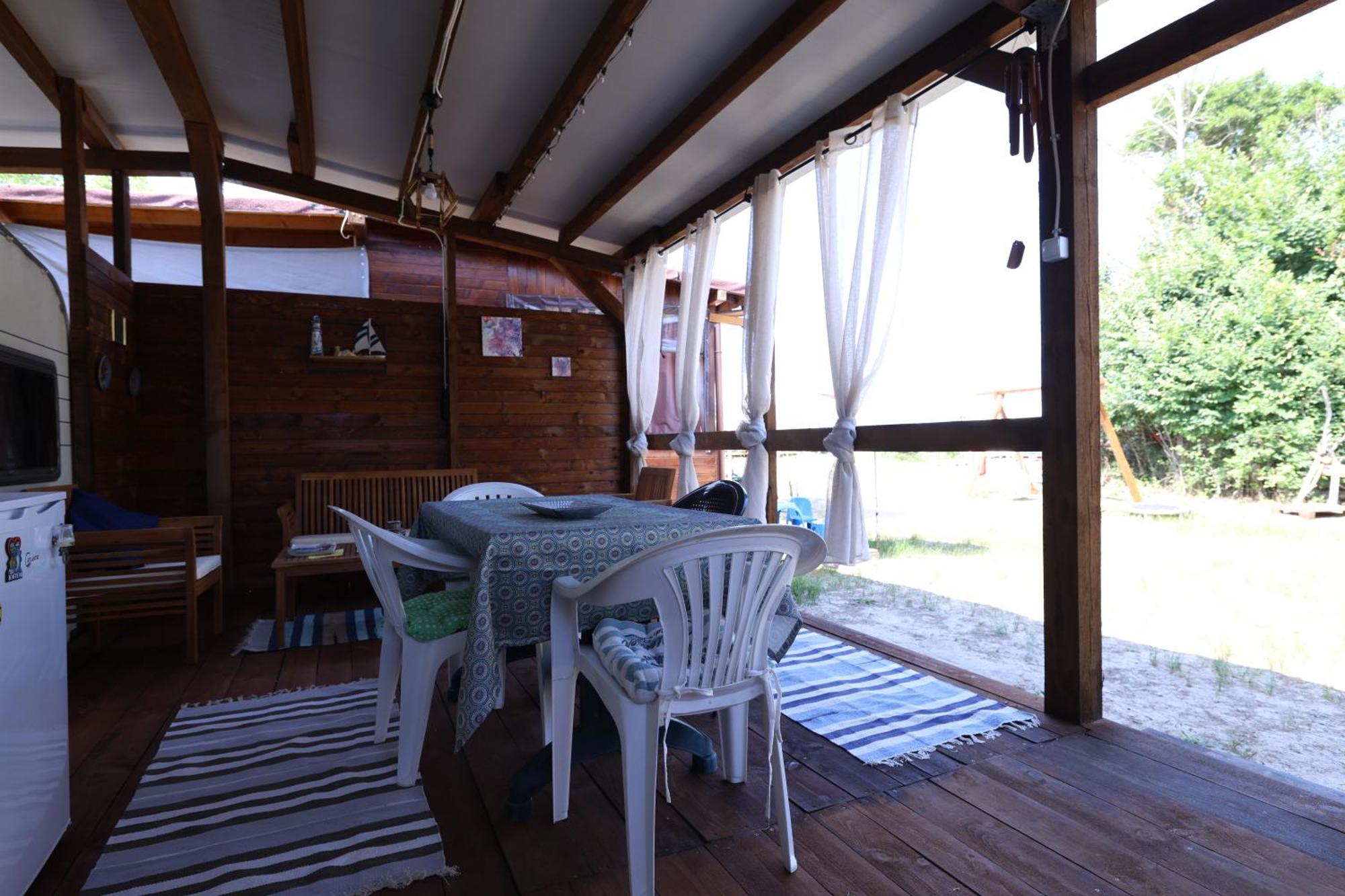 Sea Caravan On The Beach Китен Экстерьер фото